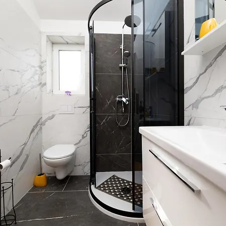 Guest house App Kokotic 4*