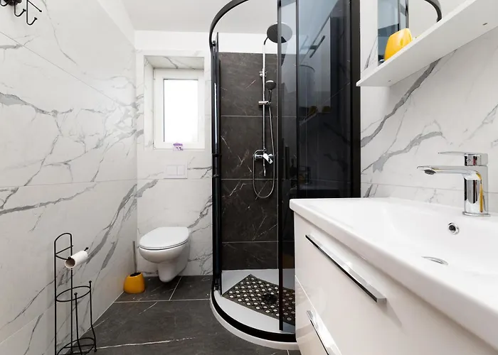 Gostinjska kuća App Kokotic 4*